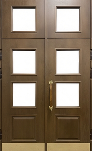 Двустворчатая остекленная термодверь с фрамугой, отбойниками и отделкой МДФ